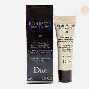 NIB Dior Forever glow 2CR